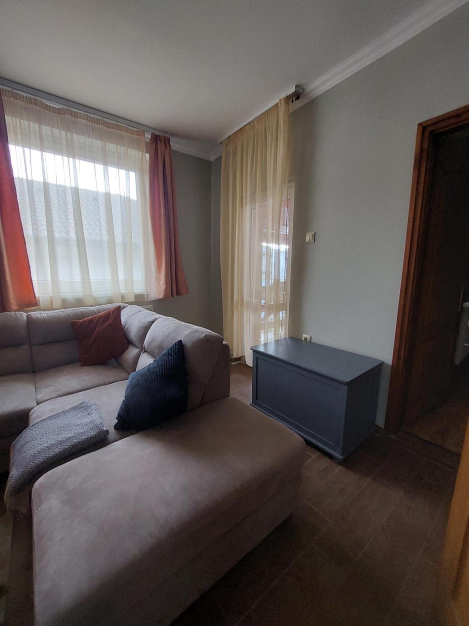 Apartament Akacvirag Airport Vendeghaz Debreczyn Zewnętrze zdjęcie
